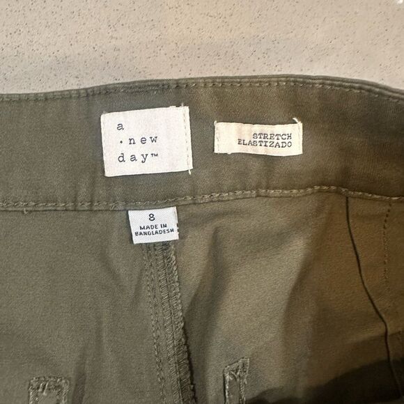 BNWT! a new day Women's Slim High Rise Slim Hip & Thigh Stretch Pants Size 8R - Picture 10 of 11